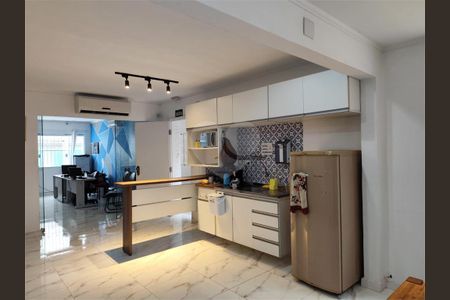 11_photo/94ce0217ad.aa63242a36834ddc-ATLAS-ad05b3f6-8e16-41db-aae8-7cf82754fe7d.jpg de casa à venda com 3 quartos, 232m² em Ponta da Praia, Santos