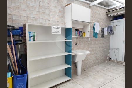 36_photo/94ce0217ad.aa63242a36834ddc-ATLAS-f2c0e1ea-960c-4df1-8a2c-affd4598cc82.jpg de casa à venda com 3 quartos, 232m² em Ponta da Praia, Santos