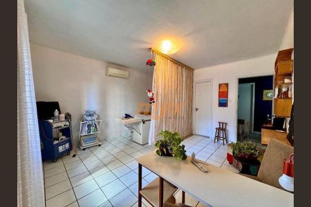 6_photo/94ce0217dd.7954feb32d1ae247-ATLAS-2e5e32af-850e-48da-845d-ee6bcfac12e8.jpg de casa à venda com 5 quartos, 420m² em Ponta da Praia, Santos