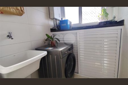 6_photo/94ce0236f3.6e9143fe3d472e43-ATLAS-e9770bf7-6ce5-4d3c-8471-9b920e152b38.jpg de apartamento à venda com 2 quartos, 67m² em Macuco, Santos