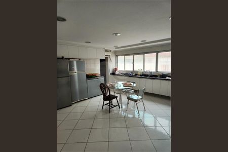 3_photo/94ce0237b1.cde13b1ff9452421-ATLAS-0329d357-e86c-4e27-8a13-6777f4ee5d87.jpg de apartamento para alugar com 5 quartos, 400m² em Embaré, Santos