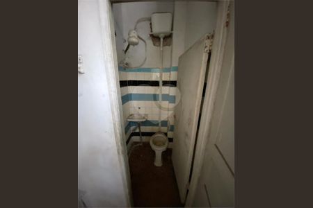 47_photo/94ce023817.527d2e055a247cfd-ATLAS-78c28ea8-e1a4-4e42-84d0-33314ac284f8.jpg de casa à venda com 2 quartos, 225m² em Aparecida, Santos