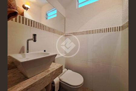 44_photo/94ce023907.0bf895571deddd4a-ATLAS-b8a14feb-1800-4e9f-a95f-cfb5896df3fc.jpg de casa à venda com 5 quartos, 286m² em Aparecida, Santos