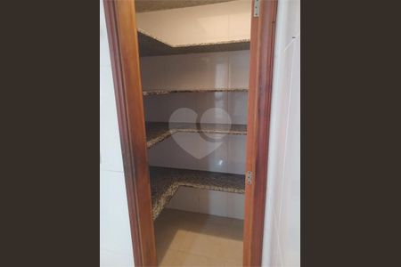 3_photo/94ce023c4d.1c5ee5b12bdcf8f7-ATLAS-12d4ad3d-c2e6-42a5-bfea-eedd543940bf.jpg de casa à venda com 3 quartos, 162m² em Ponta da Praia, Santos