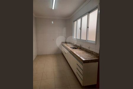 20_photo/94ce023c4d.1c5ee5b12bdcf8f7-ATLAS-557648d8-8bd3-431a-a667-cf2b52a9f0e4.jpg de casa à venda com 3 quartos, 162m² em Ponta da Praia, Santos