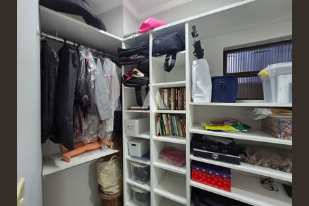 8_photo/94ce023d0f.59b9fa3339c8dcb8-ATLAS-3cf167ee-df34-41df-96b9-81317d9c1a21.jpg de casa à venda com 3 quartos, 260m² em Ponta da Praia, Santos