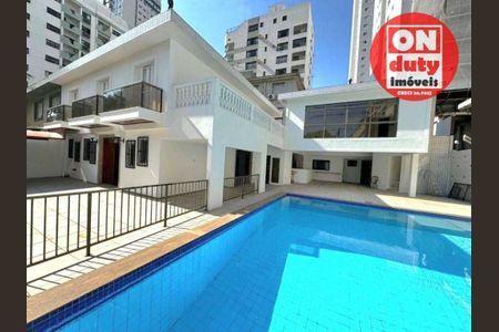 2_photo/94ce023d63.3ce4fa8b9b20e98d-ATLAS-7f854165-ee18-470c-b6c5-703f3e937c9c.jpg de casa para alugar com 4 quartos, 500m² em Ponta da Praia, Santos