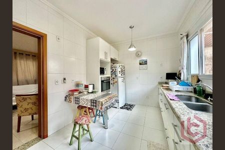 9_photo/94ce023da7.eafe15f9b6db2bf5-ATLAS-af3d2594-84ca-47eb-b7ed-0ecc0f045a7f.jpg de casa à venda com 4 quartos, 166m² em Ponta da Praia, Santos