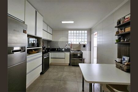 6_photo/94ce023f8f.dc8bbd111761e841-ATLAS-2f124948-4ce5-4450-b0e5-d3b5c3aee16a.jpg de apartamento à venda com 3 quartos, 212m² em Ponta da Praia, Santos