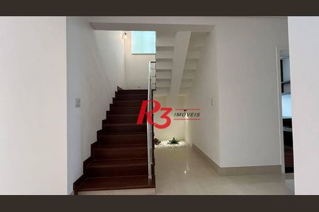 18_photo/94ce023f8f.eb7ee1c62e8591fd-ATLAS-e9da8c67-b73e-4747-b2bf-ec04d08cfe69.jpg de casa à venda com 4 quartos, 370m² em Ponta da Praia, Santos