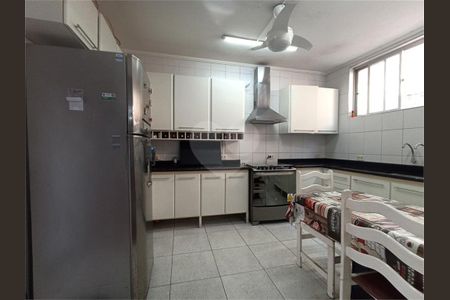 10_photo/94ce023f95.70d34e1d457a0501-ATLAS-88809bed-a372-40fc-a8bb-7e3e63d8a0e4.jpg de casa à venda com 3 quartos, 215m² em Ponta da Praia, Santos