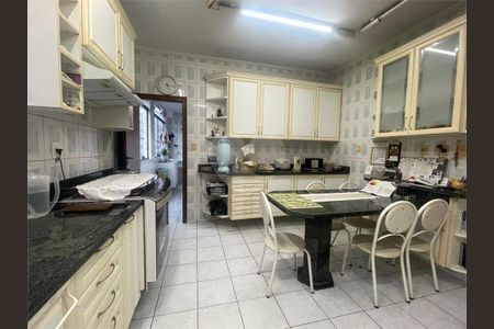 2_photo/94ce023fa1.621ee2e78907adfc-ATLAS-e6dd77f9-eb9a-4ab2-b8fa-23d853e2c3bb.jpg de casa à venda com 4 quartos, 227m² em Ponta da Praia, Santos