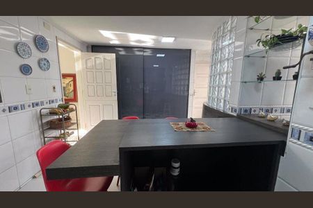 42_photo/94ce02402d.1c680d7d22a940cf-ATLAS-e7c0eb25-71af-4e08-a6f4-7c67c77cadd5.jpg de apartamento à venda com 4 quartos, 184m² em Ponta da Praia, Santos