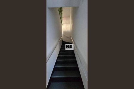 8_photo/94ce024093.aafc750051720c32-ATLAS-31f115fb-d4e4-4b8e-afa9-d3048e6e8b73.jpg de casa à venda com 2 quartos, 90m² em Ponta da Praia, Santos