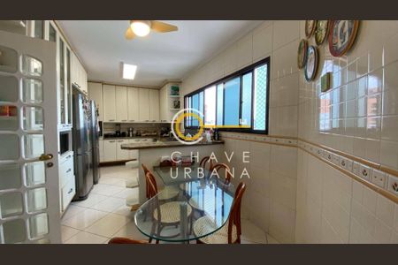 15_photo/94ce024123.04e4fc07c0250045-ATLAS-7fab67c9-e0d1-4e9f-aa43-b2101bc44d57.jpg de apartamento à venda com 4 quartos, 349m² em Ponta da Praia, Santos