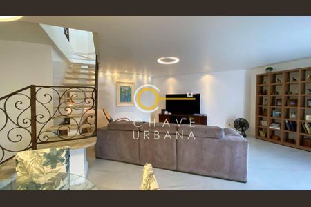 23_photo/94ce024123.04e4fc07c0250045-ATLAS-b8189821-5e0c-4c6c-8dff-bbf2863d4c1f.jpg de apartamento à venda com 4 quartos, 349m² em Ponta da Praia, Santos