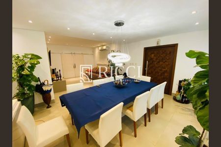 4_photo/94ce02412f.4cea1a0b3f6bbd2f-ATLAS-105c5966-2203-48b4-92d3-8508c4aaf3ed.jpg de casa à venda com 3 quartos, 288m² em Aparecida, Santos