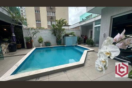 8_photo/94ce02412f.4cea1a0b3f6bbd2f-ATLAS-4045693b-4ceb-49cb-bf1d-8c6f7877439b.jpg de casa à venda com 3 quartos, 288m² em Aparecida, Santos