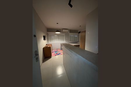 8_photo/94ce02413d.54b8780a509023fd-ATLAS-22d46f0e-aa7d-4e42-aeee-fffbaf2948d2.jpg de apartamento para alugar com 1 quarto, 35m² em Aparecida, Santos