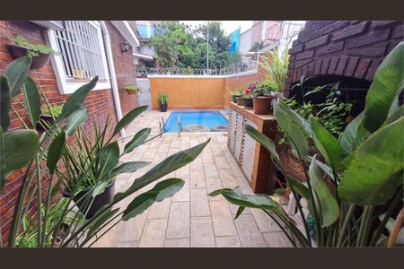 42_photo/94ce02460b.1c5ee5b12bdcf8f7-ATLAS-ba0afa7d-6fcf-474e-8ae6-b6b0369493fc.jpg de casa à venda com 4 quartos, 187m² em Aparecida, Santos