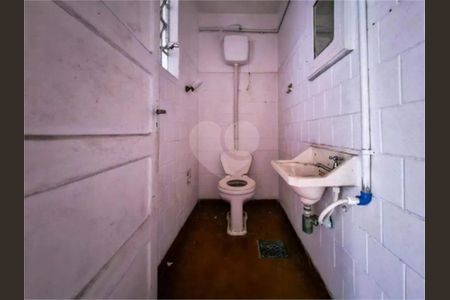 7_photo/94ce0246e5.cb4a3f4e1d4d223a-ATLAS-2800ddec-bac3-41ff-88c7-26167488301e.jpg de casa para alugar com 3 quartos, 265m² em Aparecida, Santos