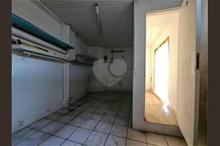 9_photo/94ce0246e5.cb4a3f4e1d4d223a-ATLAS-29c70b31-4d20-495a-b6bb-950c9305b615.jpg de casa para alugar com 3 quartos, 265m² em Aparecida, Santos