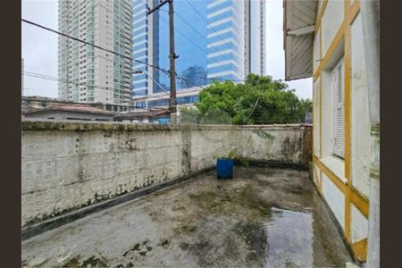 45_photo/94ce0246e5.cb4a3f4e1d4d223a-ATLAS-4f2759f4-84ff-431d-a84a-52788b9e5bde.jpg de casa à venda com 3 quartos, 265m² em Aparecida, Santos