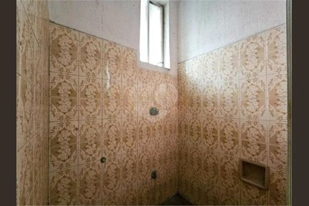 39_photo/94ce0246e5.cb4a3f4e1d4d223a-ATLAS-b199c8d2-72c3-4a87-8f2b-363ea6bc7f2a.jpg de casa à venda com 3 quartos, 265m² em Aparecida, Santos