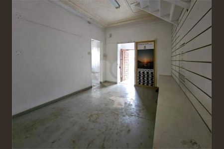 13_photo/94ce0246e5.cb4a3f4e1d4d223a-ATLAS-d5c5e37e-e72b-4d2f-910b-241c85c16d3c.jpg de casa à venda com 3 quartos, 265m² em Aparecida, Santos