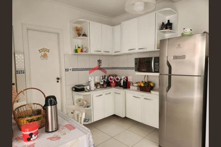 22_photo/94ce0247a1.93b8fa184532727f-ATLAS-694156cf-b24f-43d2-b3c7-656daa0de4c5.jpg de casa à venda com 3 quartos, 190m² em Aparecida, Santos