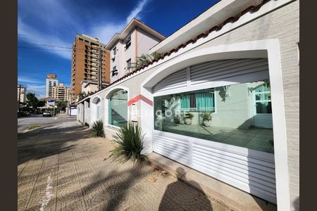 31_photo/94ce0247a1.93b8fa184532727f-ATLAS-d11f0f14-fe5f-4bea-b7bf-a515bd0eb477.jpg de casa à venda com 3 quartos, 190m² em Aparecida, Santos