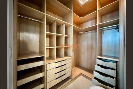 12_photo/94ce024953.0fca3daec1aa15fd-ATLAS-69f7da6d-bb00-4e36-a65a-9b3131e78508.jpg de casa à venda com 4 quartos, 262m² em Embaré, Santos