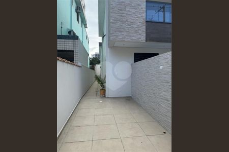 9_photo/94ce0249d5.526b8d0f117d2dc5-ATLAS-70ea6ba1-e592-4efc-8eeb-07a6733449c7.jpg de casa à venda com 2 quartos, 78m² em Embaré, Santos