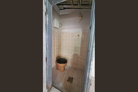 8_photo/94ce0249e5.597fe7fdc9850daf-ATLAS-d1be1c81-c091-4b0e-acf2-94ed3320e065.jpg de casa para alugar com 1 quarto, 230m² em Embaré, Santos