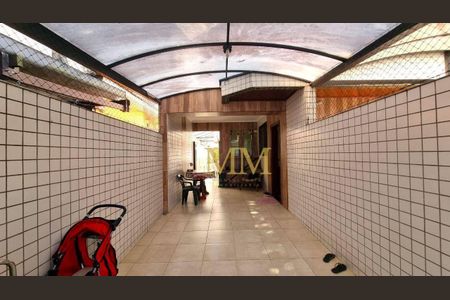 11_photo/94ce0249e9.aee49e73b172d5f5-ATLAS-a88a0d5f-42ff-4305-bcaf-830818e65acd.jpg de casa à venda com 3 quartos, 142m² em Embaré, Santos