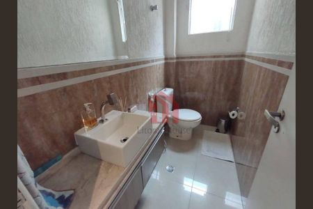 37_photo/94ce024a19.d61dcfdc02eaaf2d-ATLAS-a02d417b-f563-4e77-9aac-cc183df860f2.jpg de casa à venda com 4 quartos, 228m² em Aparecida, Santos