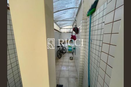 37_photo/94ce024a19.d61dcfdc02eaaf2d-ATLAS-dfaa9e3a-a42b-4472-bf8e-0049416bbebc.jpg de casa à venda com 4 quartos, 200m² em Aparecida, Santos