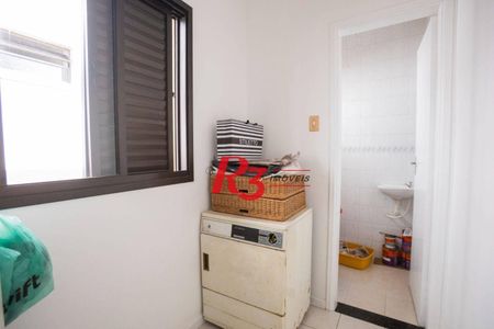 4_photo/94ce024a2d.c65db5d48a7541ba-ATLAS-1ffd2a19-dc55-4971-938f-be5bf0d23bdb.jpg de casa à venda com 3 quartos, 189m² em Embaré, Santos