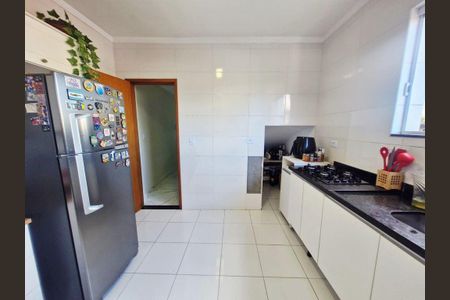 13_photo/94ce024a95.2f1790d74fa87d2d-ATLAS-9f714b02-889b-4880-a901-4fee1244d8b6.jpg de casa à venda com 2 quartos, 105m² em Macuco, Santos