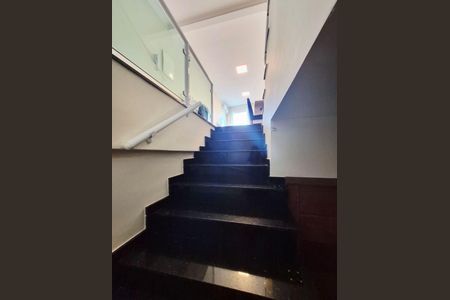 6_photo/94ce024a95.2f1790d74fa87d2d-ATLAS-be91e489-e146-4298-8b32-512a3f6b179a.jpg de casa à venda com 2 quartos, 105m² em Macuco, Santos