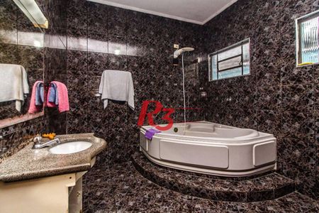 19_photo/94ce024ad1.c33be38ead338b3a-ATLAS-8e7a2925-677d-4671-af67-2a5a88fa6fc6.jpg de casa à venda com 3 quartos, 375m² em Macuco, Santos