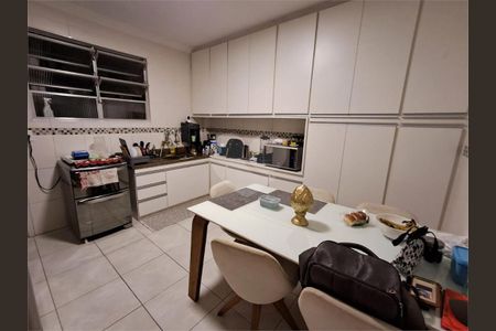 12_photo/94ce024b1f.adfe693aa2b53e17-ATLAS-37f83a3c-427f-421f-9aa3-0b916a2bf3d5.jpg de apartamento à venda com 2 quartos, 85m² em Embaré, Santos