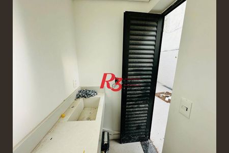 11_photo/94ce024b49.59abdc00308a7dc6-ATLAS-7205e7ee-778d-4706-b60e-4b5eaf0c83aa.jpg de casa à venda com 3 quartos, 206m² em Embaré, Santos