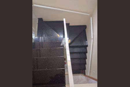 4_photo/94ce024baf.68fea5cf95d25830-ATLAS-124ce56e-d20e-4ca9-bc20-4f8cf32e7751.jpg de casa à venda com 3 quartos, 200m² em Embaré, Santos