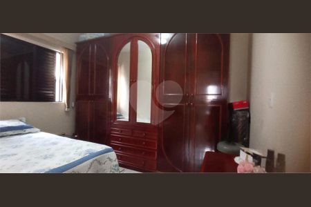 19_photo/94ce024bd3.2b7ed266e2b18a42-ATLAS-4c927d32-b385-4427-8b80-6cd0c38274a2.jpg de casa à venda com 5 quartos, 217m² em Aparecida, Santos