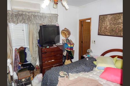 3_photo/94ce024bdb.8b238b2f56f58e8d-ATLAS-1a8a23f8-2a1c-41a4-80e1-aea0a380ff7f.jpg de casa à venda com 4 quartos, 232m² em Aparecida, Santos