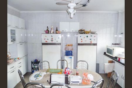 11_photo/94ce024bdb.8b238b2f56f58e8d-ATLAS-586fd312-eef7-43b3-9447-27b2f538a3c8.jpg de casa à venda com 4 quartos, 232m² em Aparecida, Santos