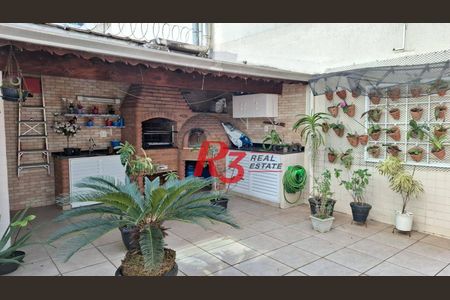 5_photo/94ce024c17.f9fd596f8c1c84e9-ATLAS-11643588-47f5-47f3-84e6-e47cb0cccb83.jpg de casa à venda com 3 quartos, 161m² em Embaré, Santos