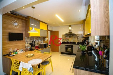 7_photo/94ce024c19.30b91f06c73dc23d-ATLAS-1e6275f2-cea9-4658-9937-74cb72a06d30.jpg de apartamento à venda com 3 quartos, 260m² em Embaré, Santos