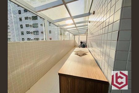 4_photo/94ce024c19.30b91f06c73dc23d-ATLAS-b6392cb4-998b-46d0-b0b6-57eb8f41dc4f.jpg de apartamento à venda com 3 quartos, 206m² em Embaré, Santos